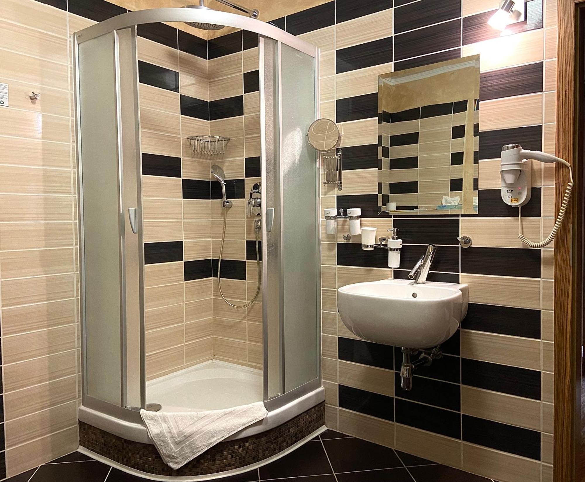 Wellness Hotel Beethoven Chomutov Exteriör bild