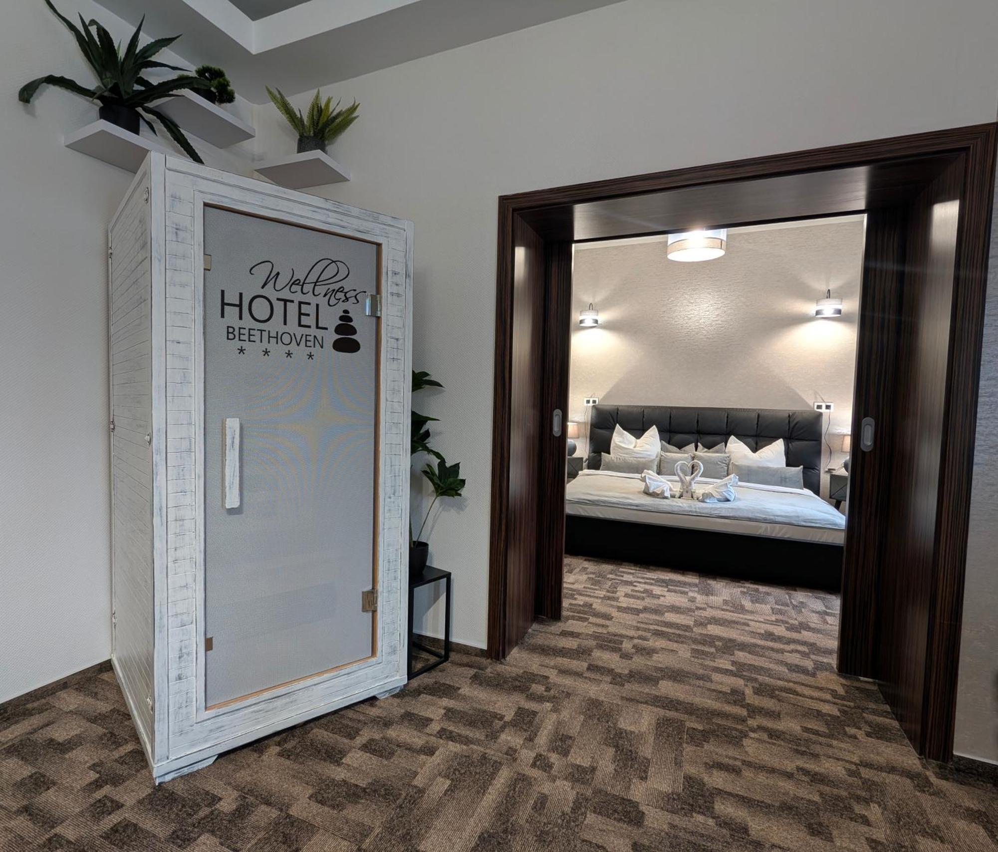 Wellness Hotel Beethoven Chomutov Exteriör bild